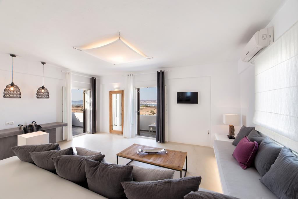 Anna Platanou Suites Agia Irini  ภายนอก รูปภาพ